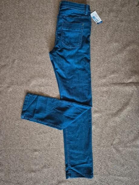 Trhané džíny esmara vel. 38, esmara,38