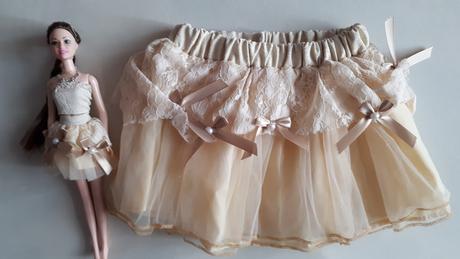 Panenka "barbie" se stejnou sukýnkou pro holčičky,