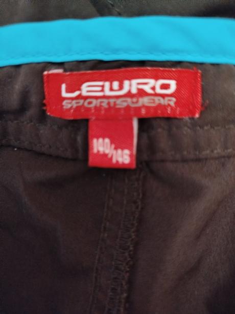 Kraťasy zn. lewro vel.140, lewro,140