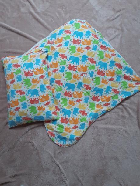 Péřová zavinovačka + polštářek, 