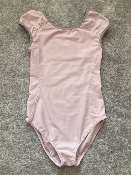 Dres na balet/gymnastiku, 110