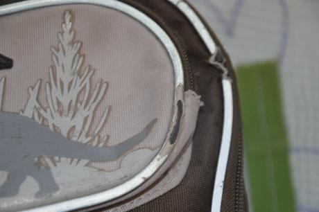 Tříkomorový školní batoh topgal s dinosaurem penál,