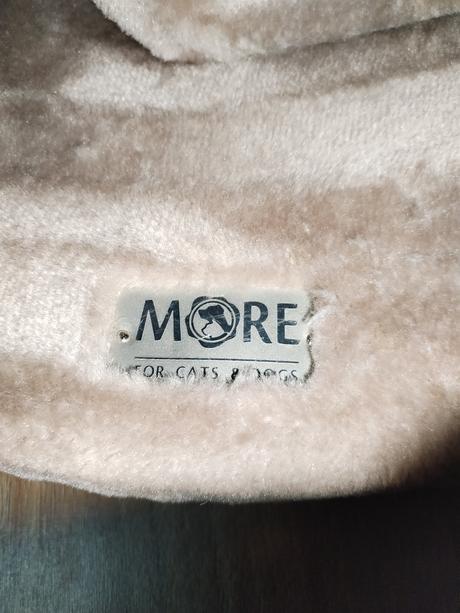 Růžové kočičí škrabadlo a odpočívadlo zánovní,