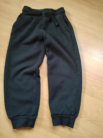 Tepláky, primark,110