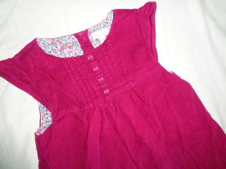 Luxusní fuksiové manžestrové šaty, 110