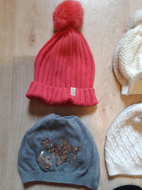 7x čepice i jednotlivě 4-9let, 