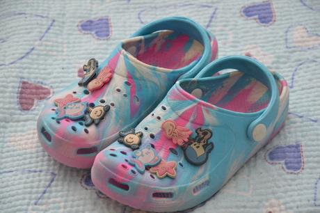 Růžovomodré nazouváky zdobené, 30