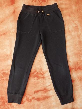 Černé tepláky, f&f,140