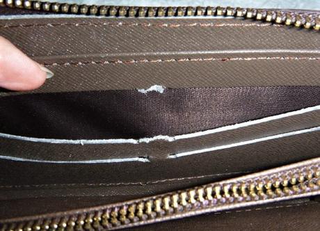 Větší peněženka lv, 