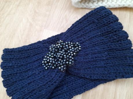 01 - sada čelenek a nákrčníků - cena za celou sadu, 