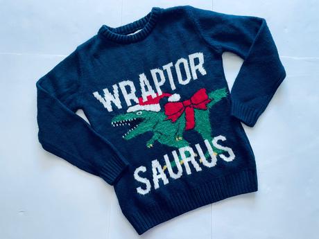 Svetr temně modrý - v. 8 let, 128