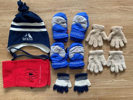 Zimní doplňky pro chlapce - vel. ca 3-4 roky, 122