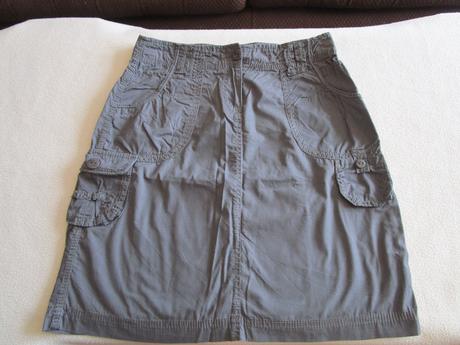 Pěkná tm. šedá lehoučká bavl. letní sukně, v. 36, 36