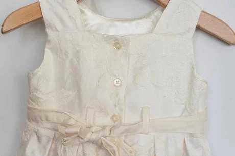 Šaty vel. 12 - 18 m, 86