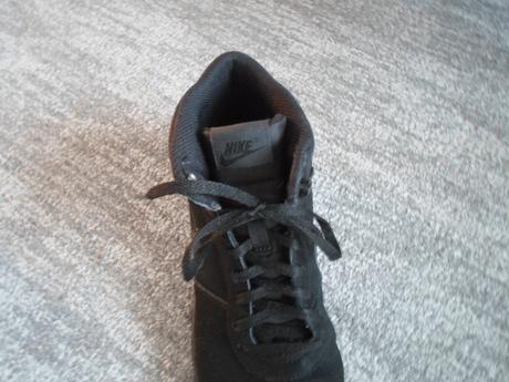 Černé kotníčkové boty tenisky botasky, nike,40