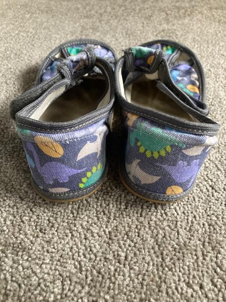 Bačkory /přezůvky baby bare s dinosaury, baby bare shoes,32