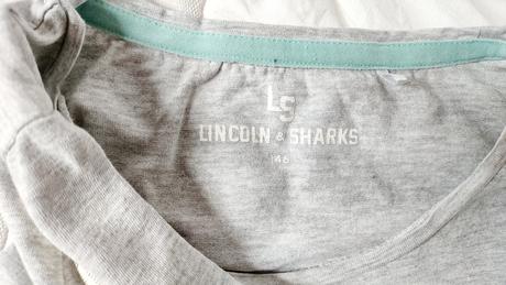 Šedé puntíkované tričko, 146