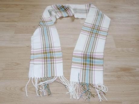 Jemna akrylova sala kostkovana,