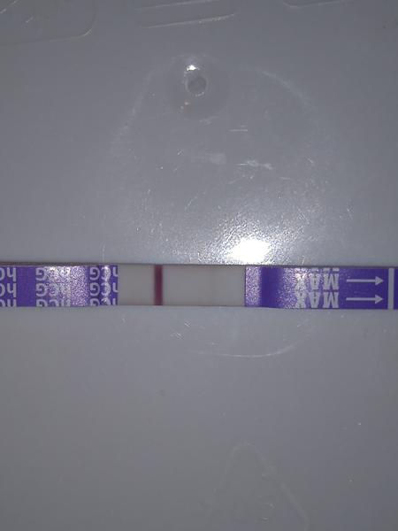 Je na testu těhotenství duch, ryska nebo je negativní?