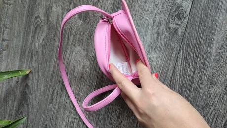 Kabelčička pro malé parádnice,