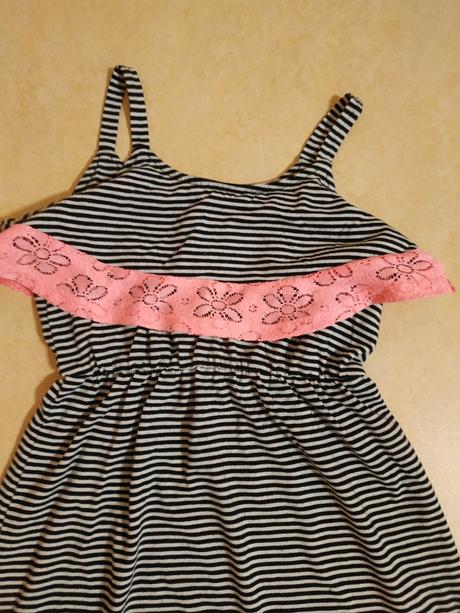 Šatičky vel 128-134, 128