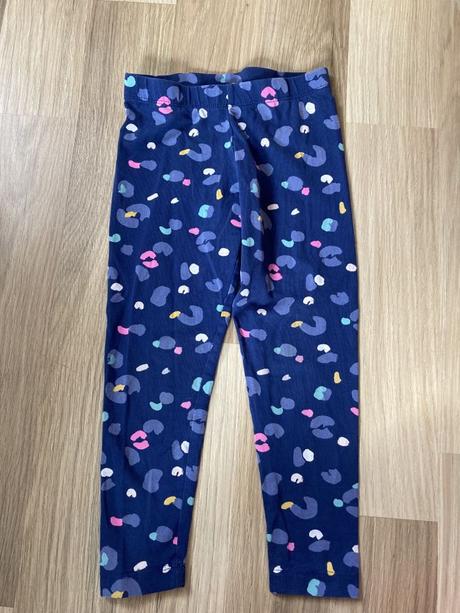 Legíny, marks & spencer,104