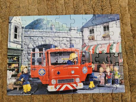 10x puzzle s bleskem mc queenem/cars,