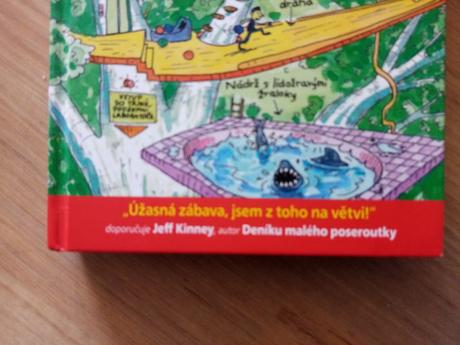 Knihy ztřeštěný dum na stromě, 