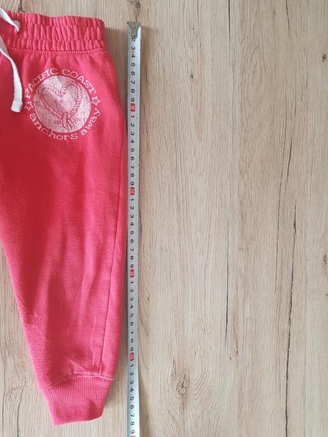 Tepláky značky store twenty one vel. 2-3 roky., 98