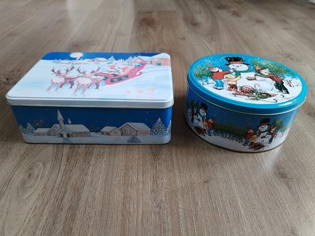 Vánoční plechové dózy na cukroví,