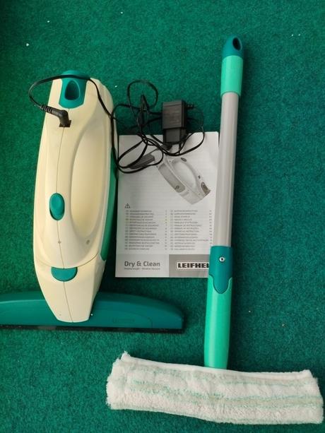 Vysavač na mytí oken zn.leifheit,