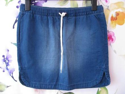 Tenká letní minisukně, vzhledem džínovina, quiksilver,38