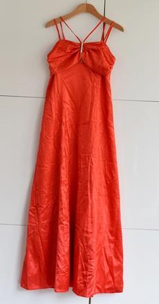 Šaty vel. 16 let, 176