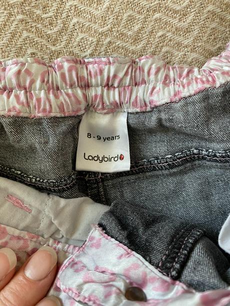 Dívčí rifle/jeansy/kalhoty tříčtvrťáky vel. 8-9let, ladybird,134