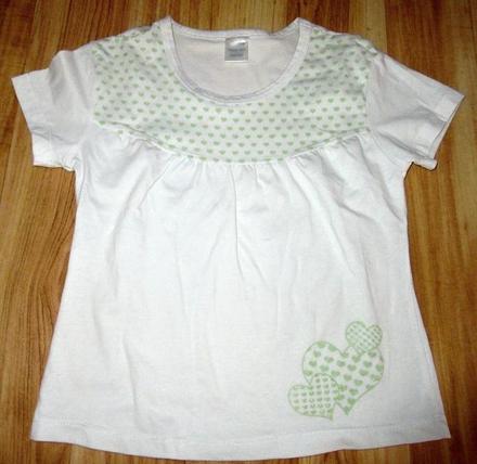 Triko se srdíčky, 146