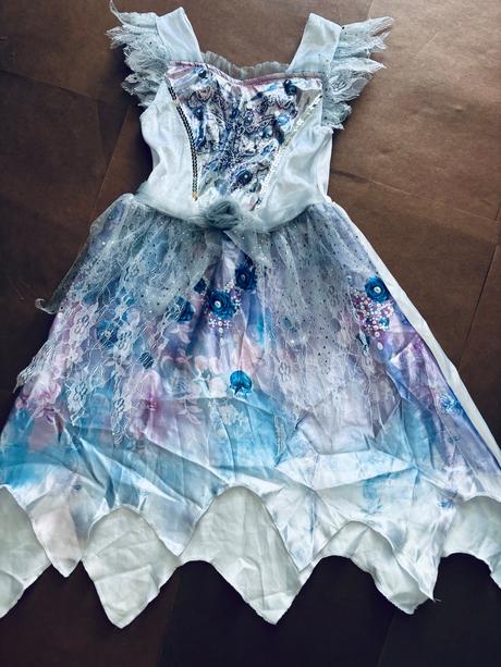 An2/ kostým princezna - v.3/4 roky,