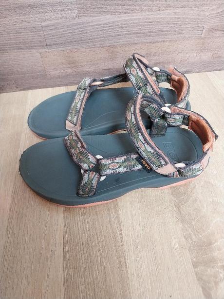 Sandále teva., 35