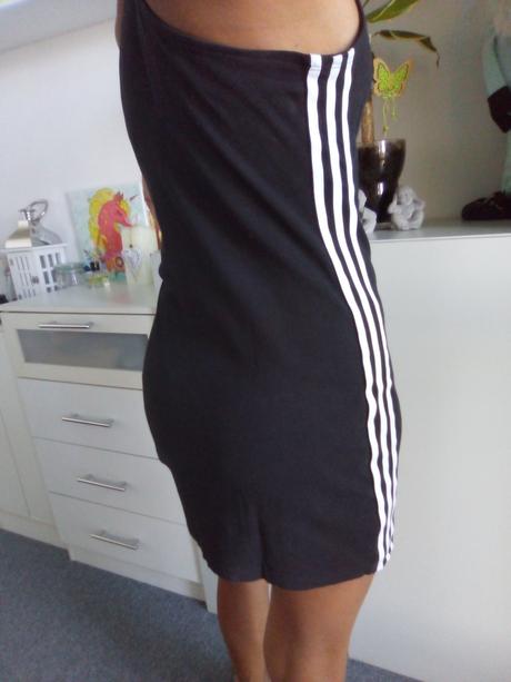 Šaty zn."adidas" vel."38", adidas,38