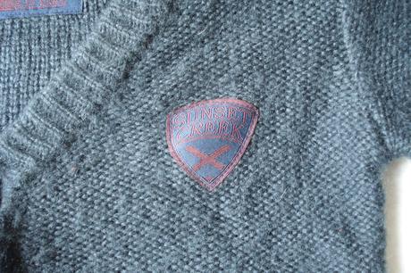 Propínací svetřík, takko,140