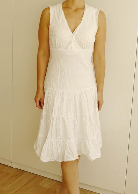 Bile zmackane saty 36 velikost amisu, amisu,34