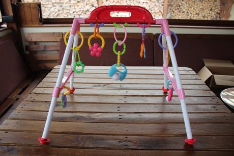 Hrazdička do postýlky hello kitty, 