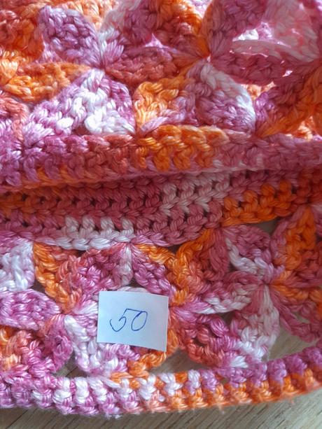 Háčkované čepičky, vel cca 52 - 54cm, 52