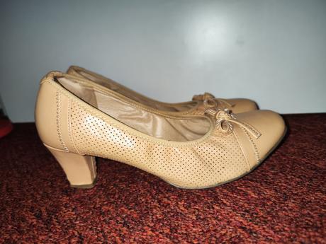 Béžové lodičky clara barson 40, clara barson,40