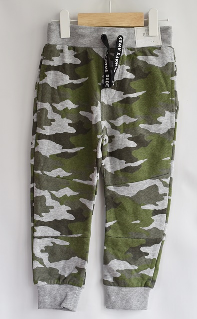 Tepláky vel. 2 - 3 roky, f&f,98