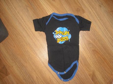 Body s krátkým rukávem, 62