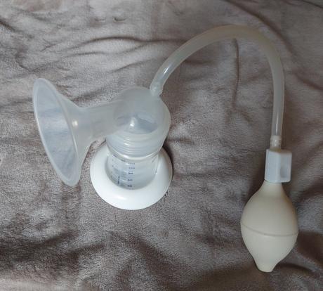 Ruční odsávačka mléka chicco,