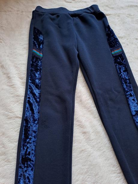 Velmi teplé tepláky kugo vel. 134, kugo,134