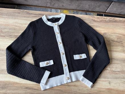 Bílo černý svetr, new yorker,m