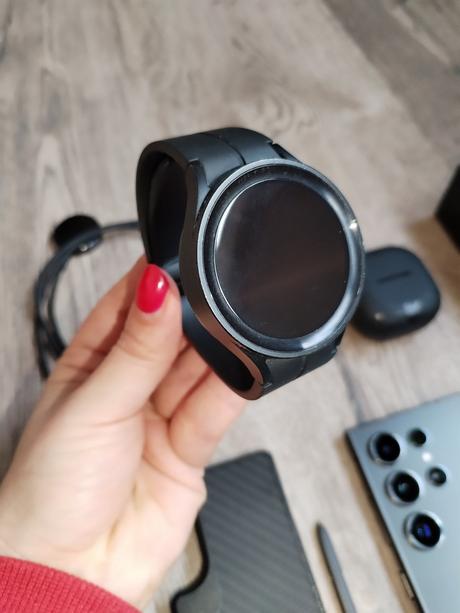 Mt samsung galaxy s24 ultra, hodinky, sluchátka, samsung