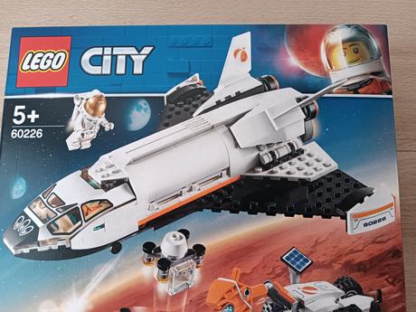 Lego city 60226 raketoplán zkoumající mars,